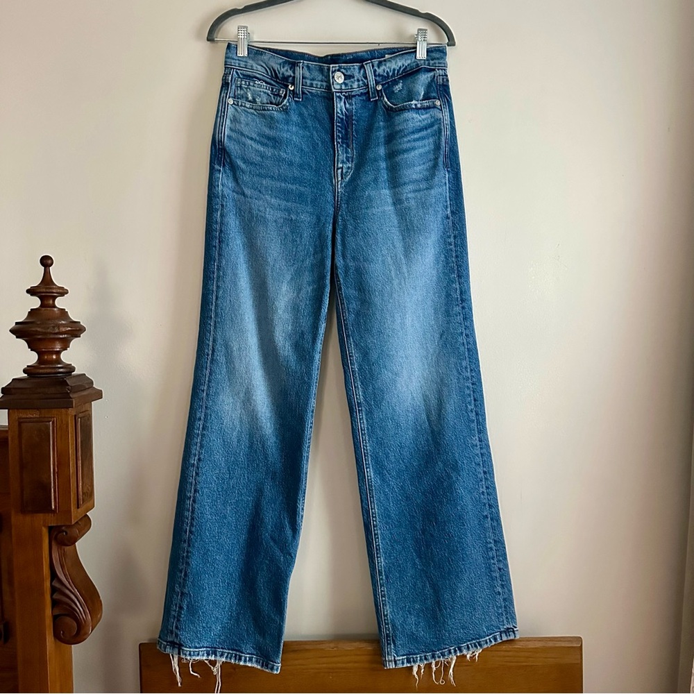 Classic High-Rise Wide-Leg Jeans in Blue